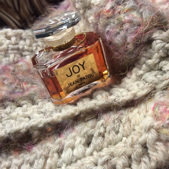 JOY Jean Patou 15ml. 1/2 fl. oz. - Picture 2 of 9